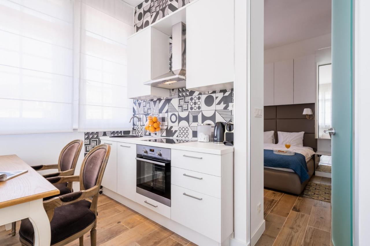 Ah Design Apartments Deluxe オパティヤ エクステリア 写真